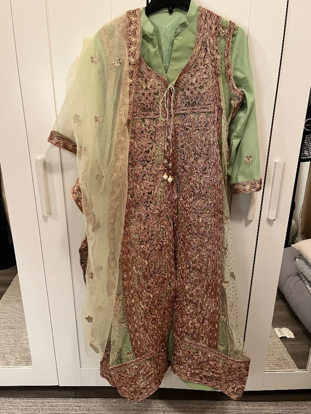 green gold 4-piece desi dress, pakistani indian dress